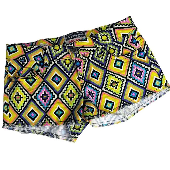 Hot Kiss Cici Low Rise Neon Geometric Print Short Shorts Women’s Size 3 - Picture 1 of 4